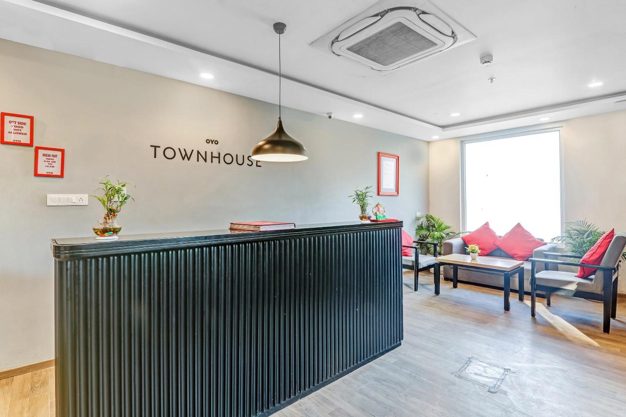 Super Townhouse 139 Ashiyana Smriti Upvan Near Emerald Mall Lucknow Bijnaur Exterior photo
